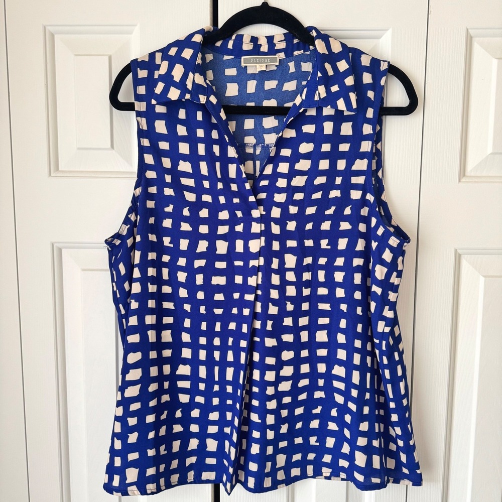 Pleione Womens Blue Cream Grid Print Sleeveless V-Neck Blouse Top Large
